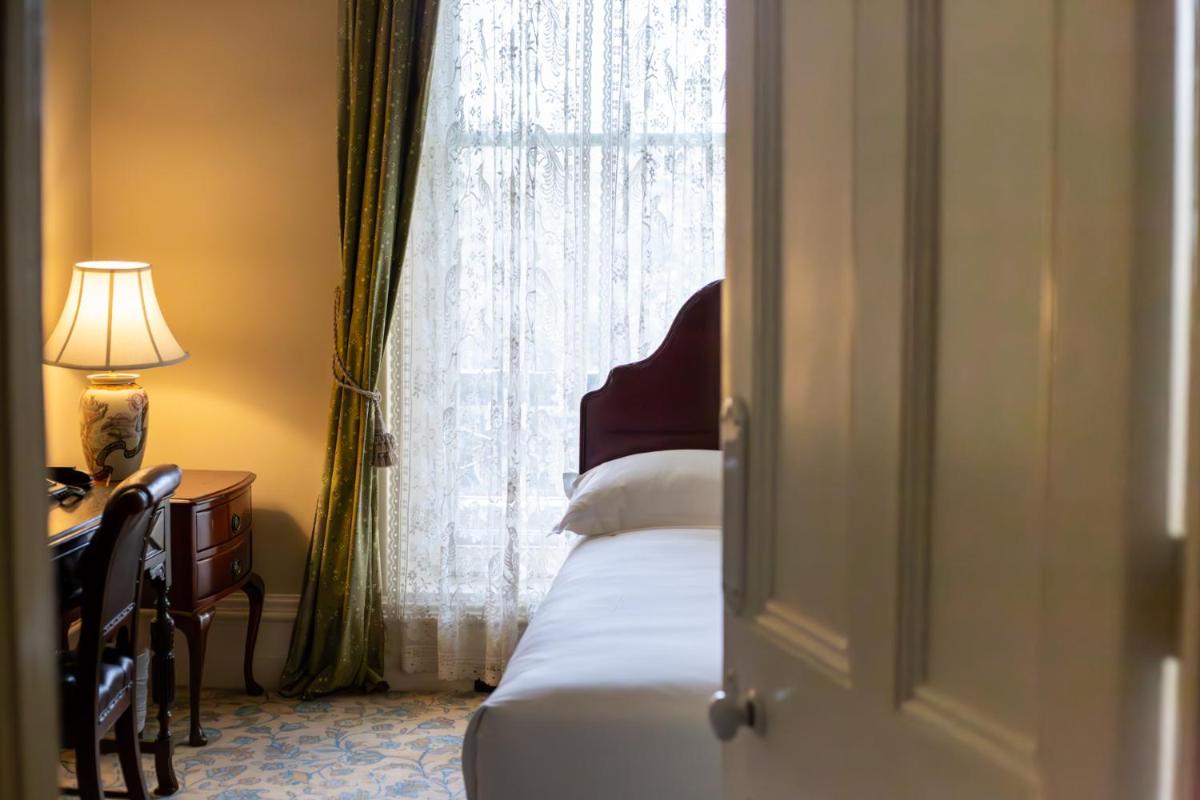 Suitetrails - The Hotel Windsor