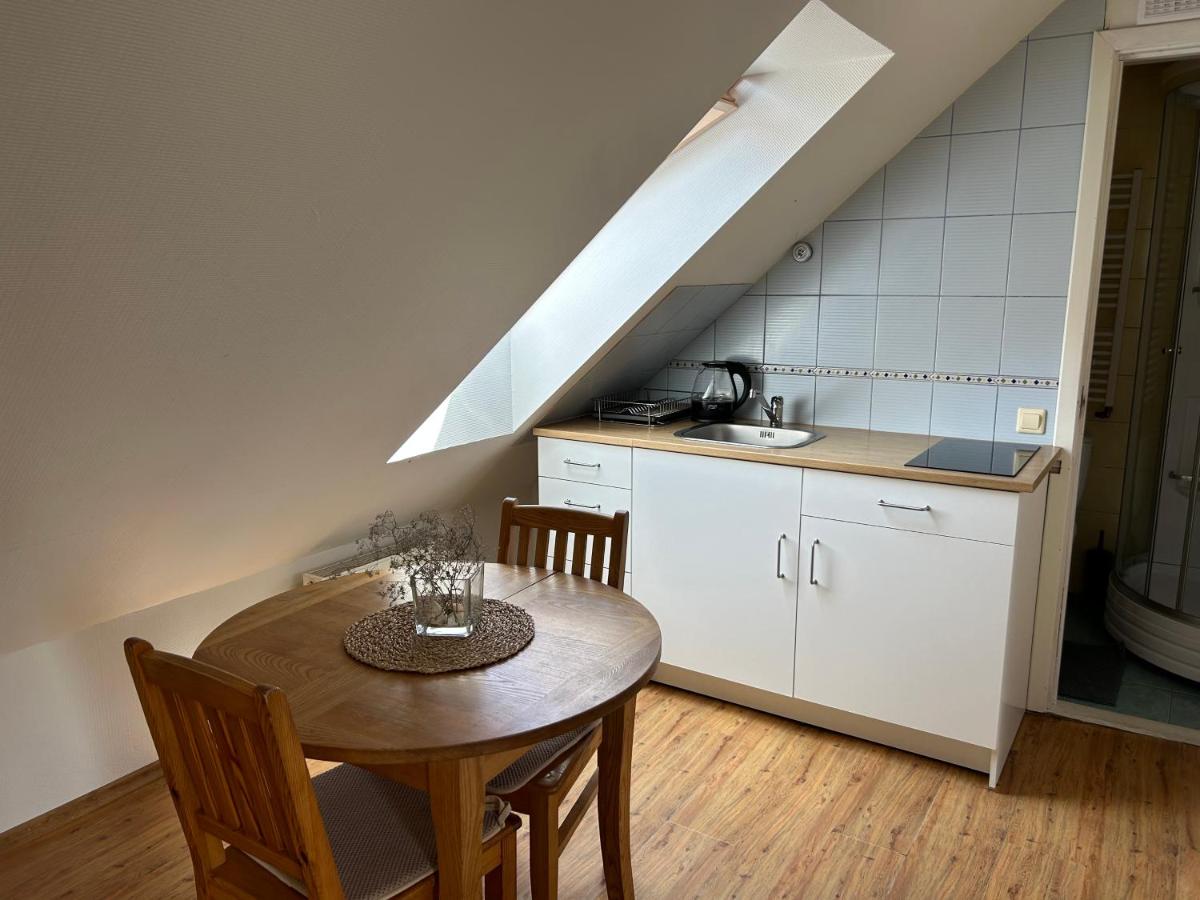 Private apartments in Preila - Housity