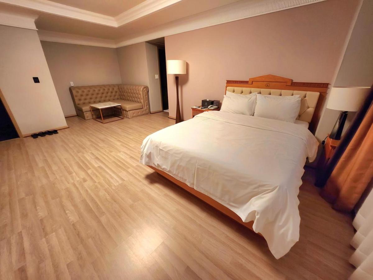 Gwangju Empire Hotel - Housity