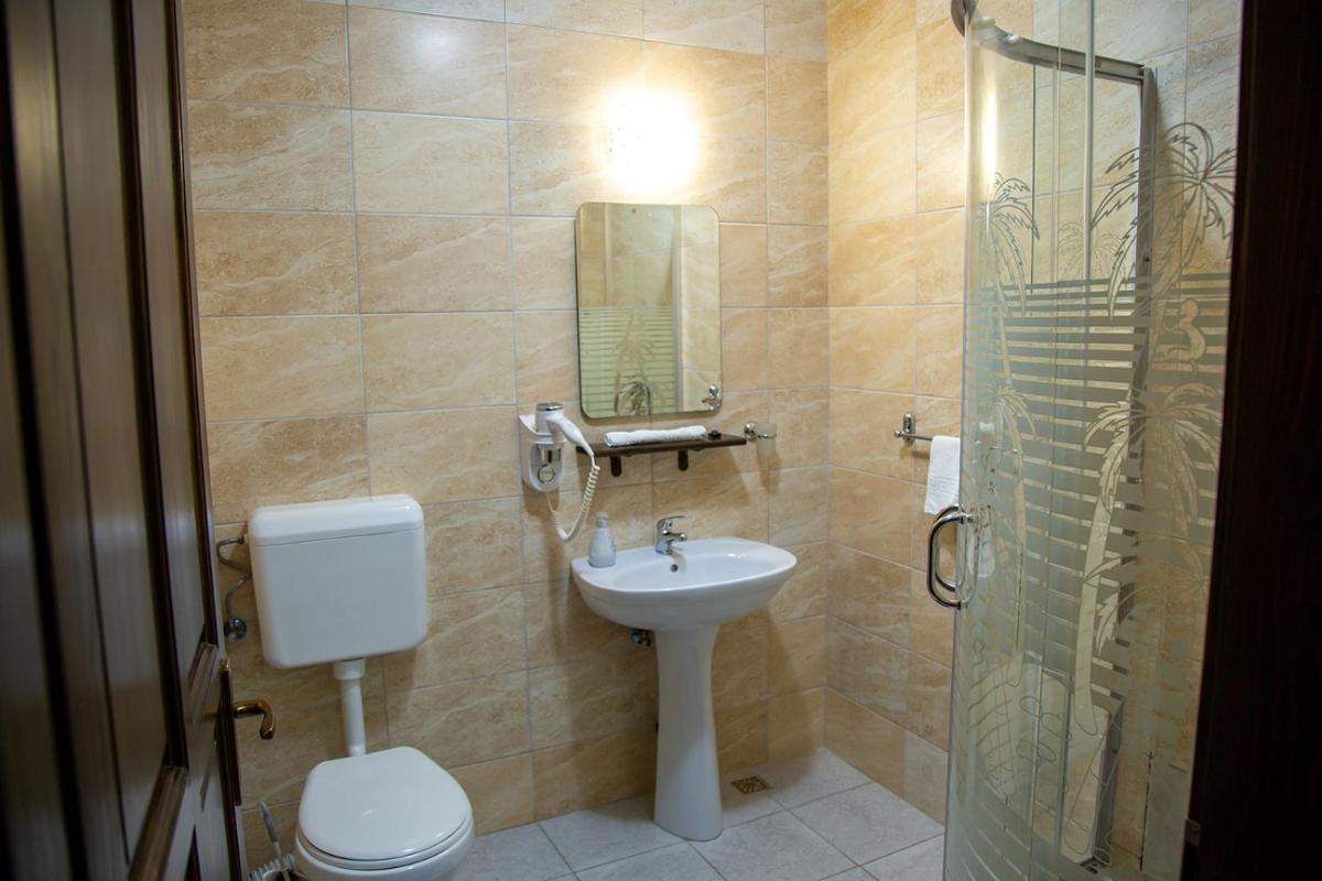 Perla Padurii - Housity