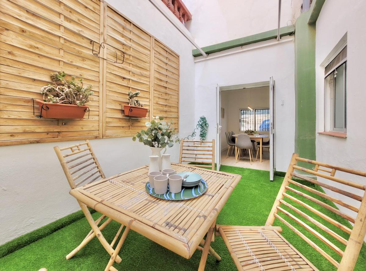Palm Street Apartment - Hizvo