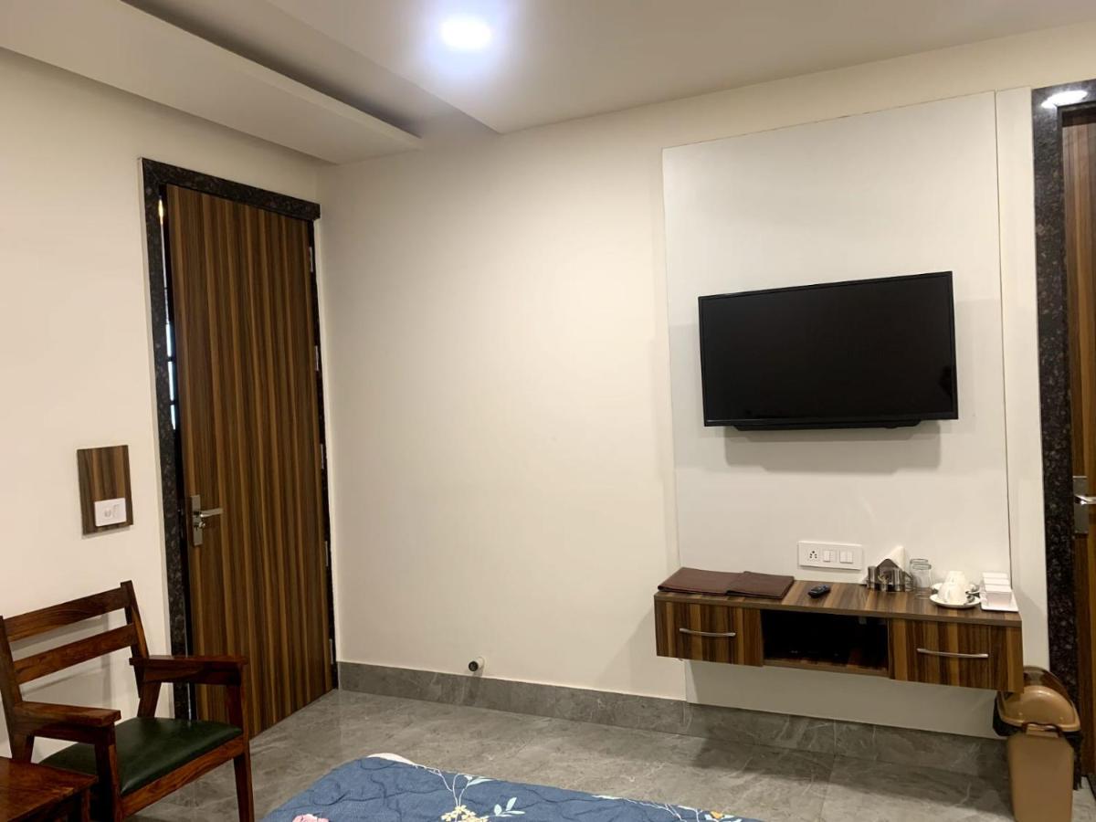 Hotel Batra Palace Near Ambala Bus Stand - Housity