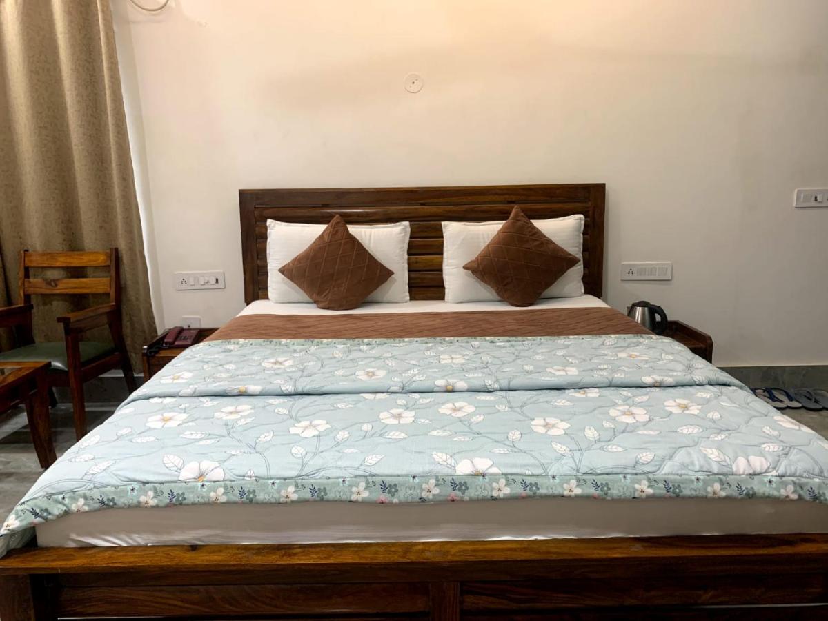 Hotel Batra Palace Near Ambala Bus Stand - Housity