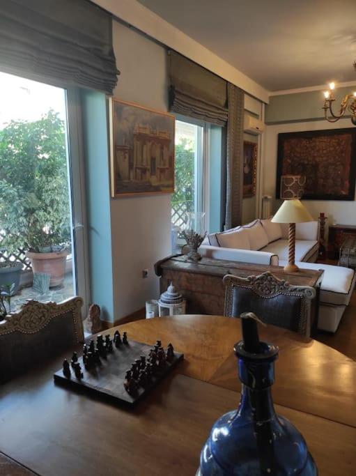 Seaside Artistic Apartment in Glyfada - Housity