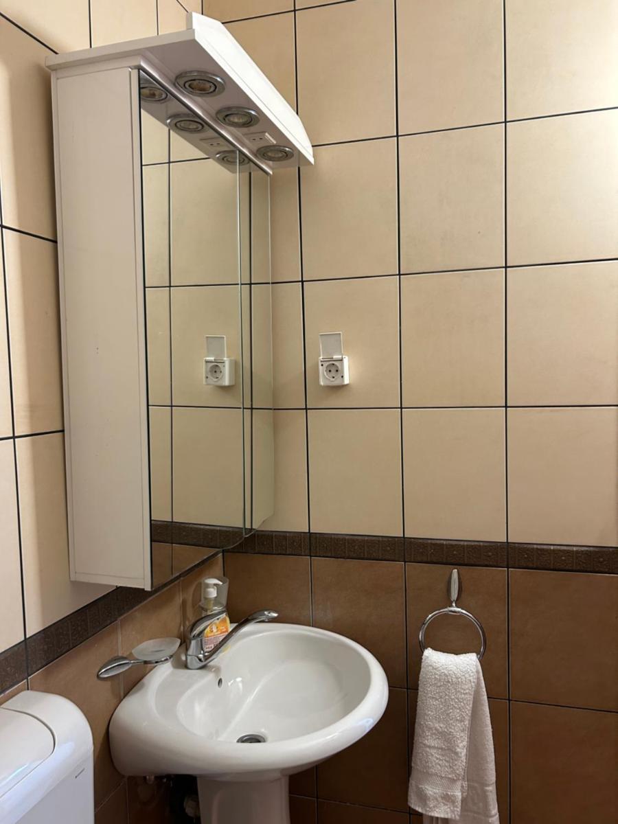 Apartmani Kažanegra33 - Housity
