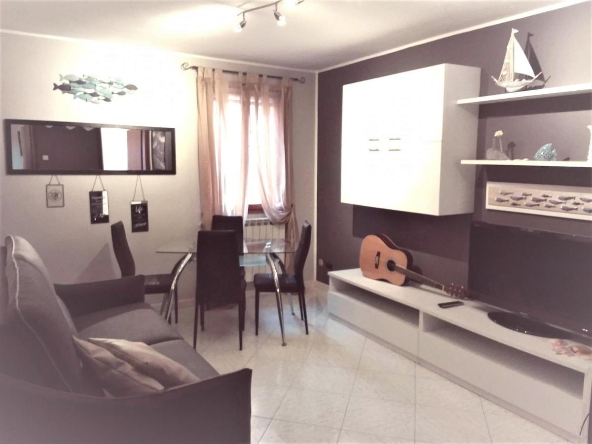 La casa del pesciolino (into the lagoon) - The little fish house (into the lagoon) - Housity