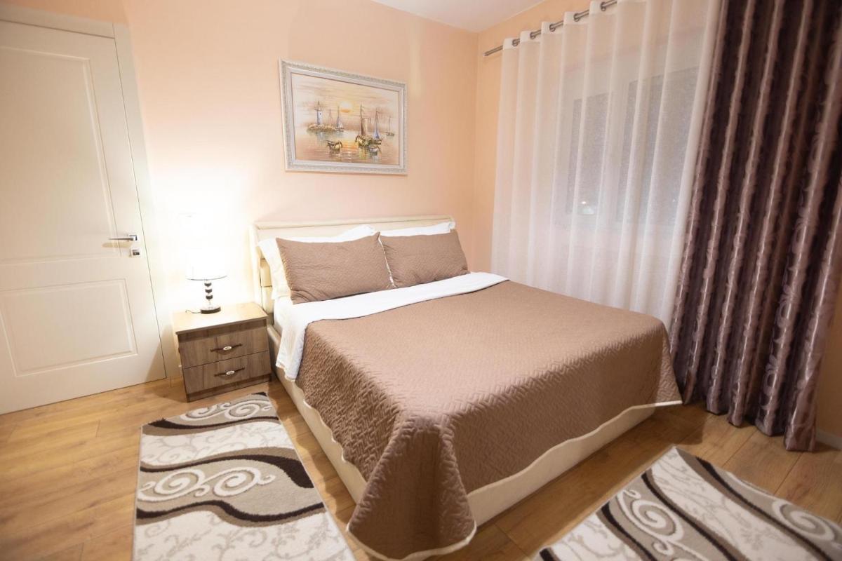 Suitetrails - Korca Luxury Apartments & Rooms
