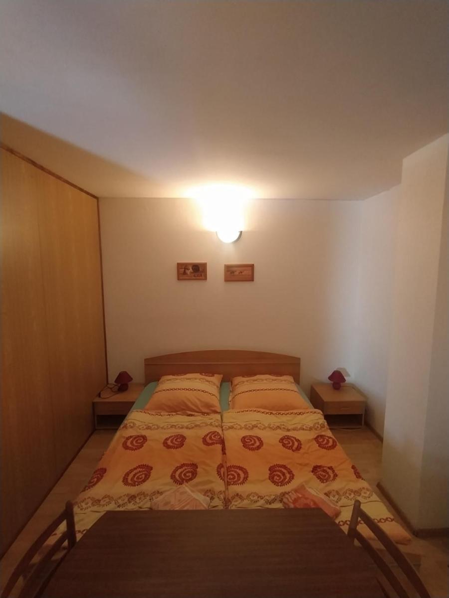 Haškovna - tradice zájezdního hostince u Prachovských skal - Housity