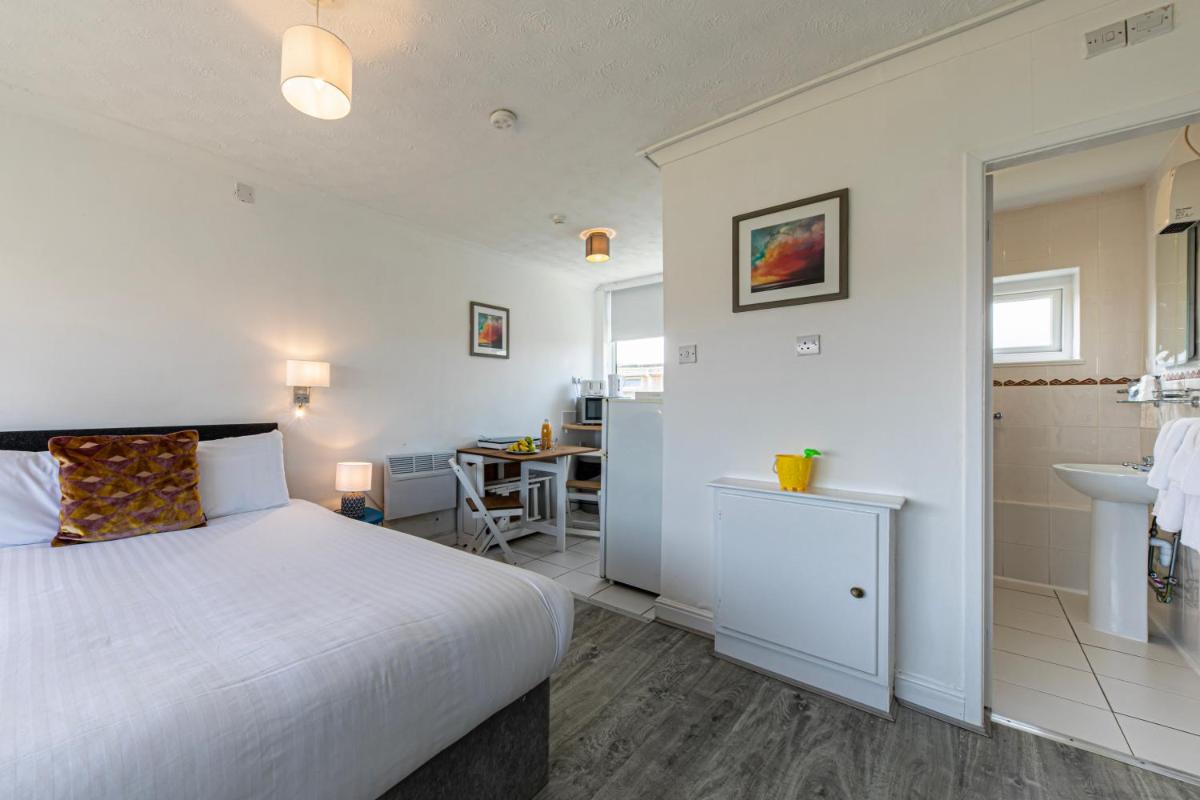Beaches Chalets - Housity