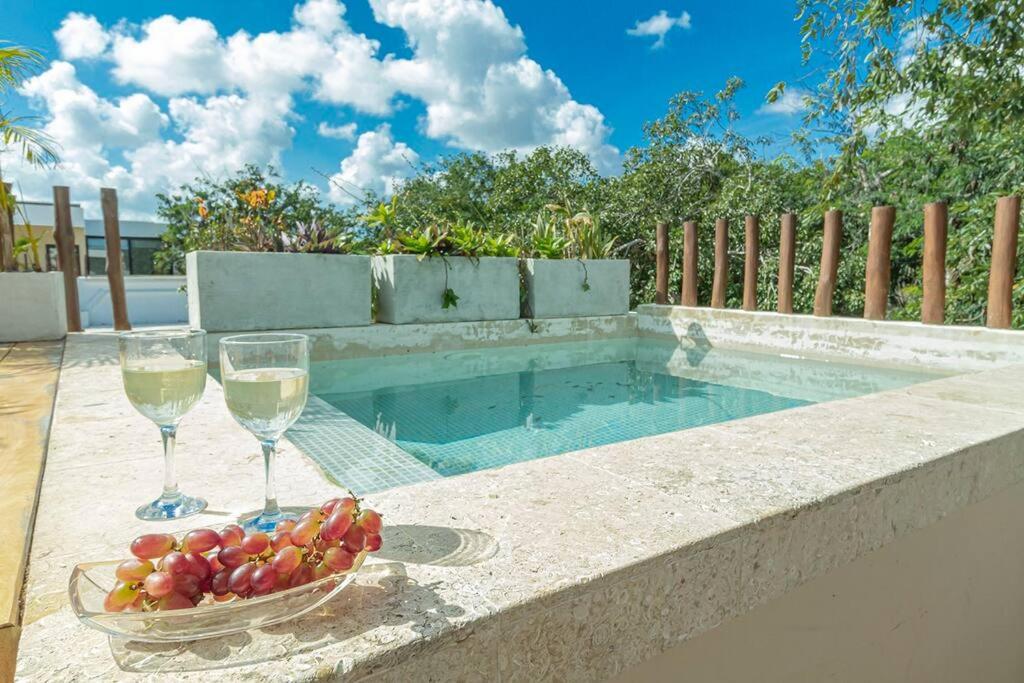 Magnificent House with Pool & Jungle View - Housity