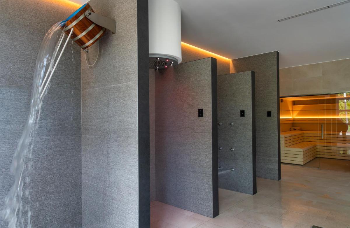 Imagen de la galería de Aparthotel Costa Encantada, en Lloret de Mar