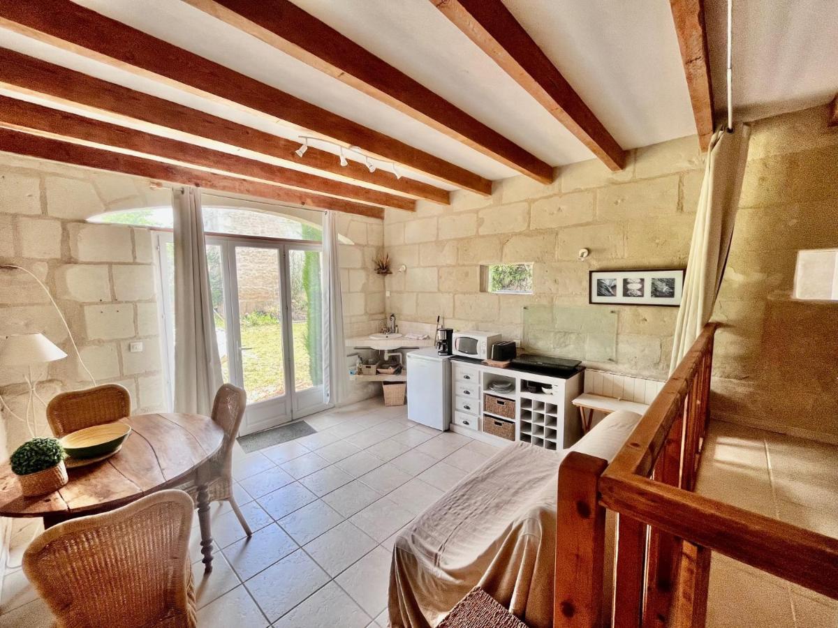 Domaine St Nicolas - Les Iris - Housity