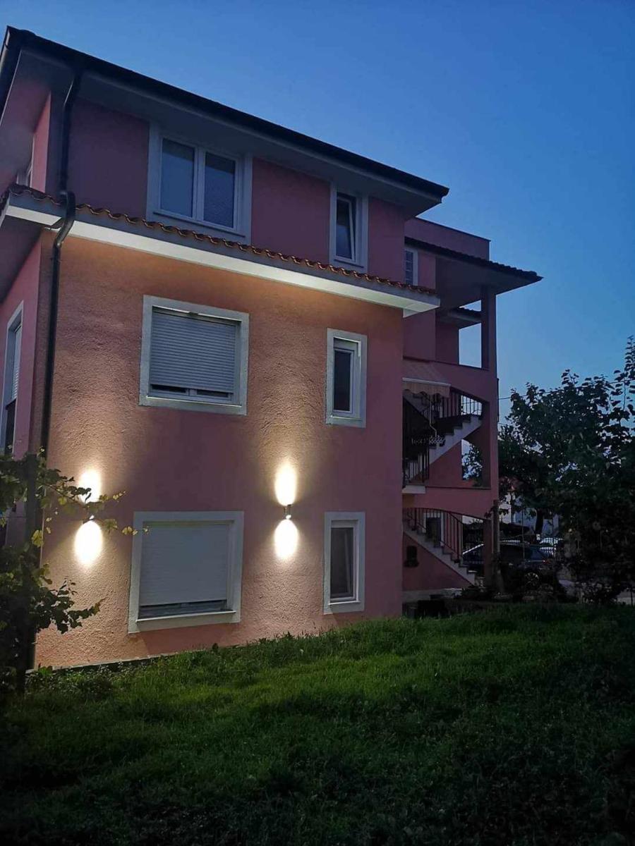 Apartment & Rooms Lilis - Housity