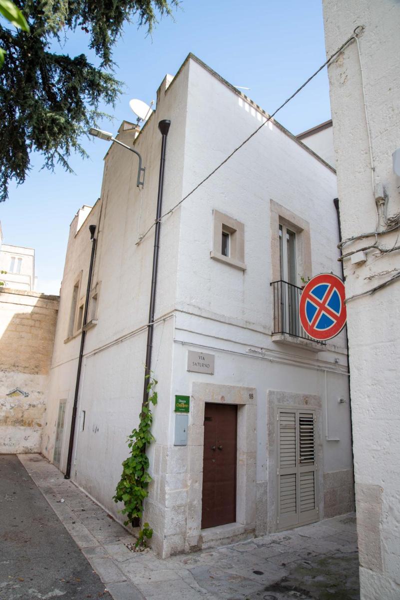 Dimora del Castellano CASA SATURNO - Housity