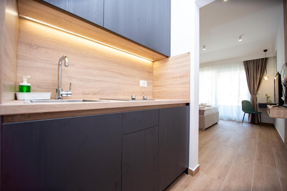 Apartments Sirena - Modern stay with free parking - Housity