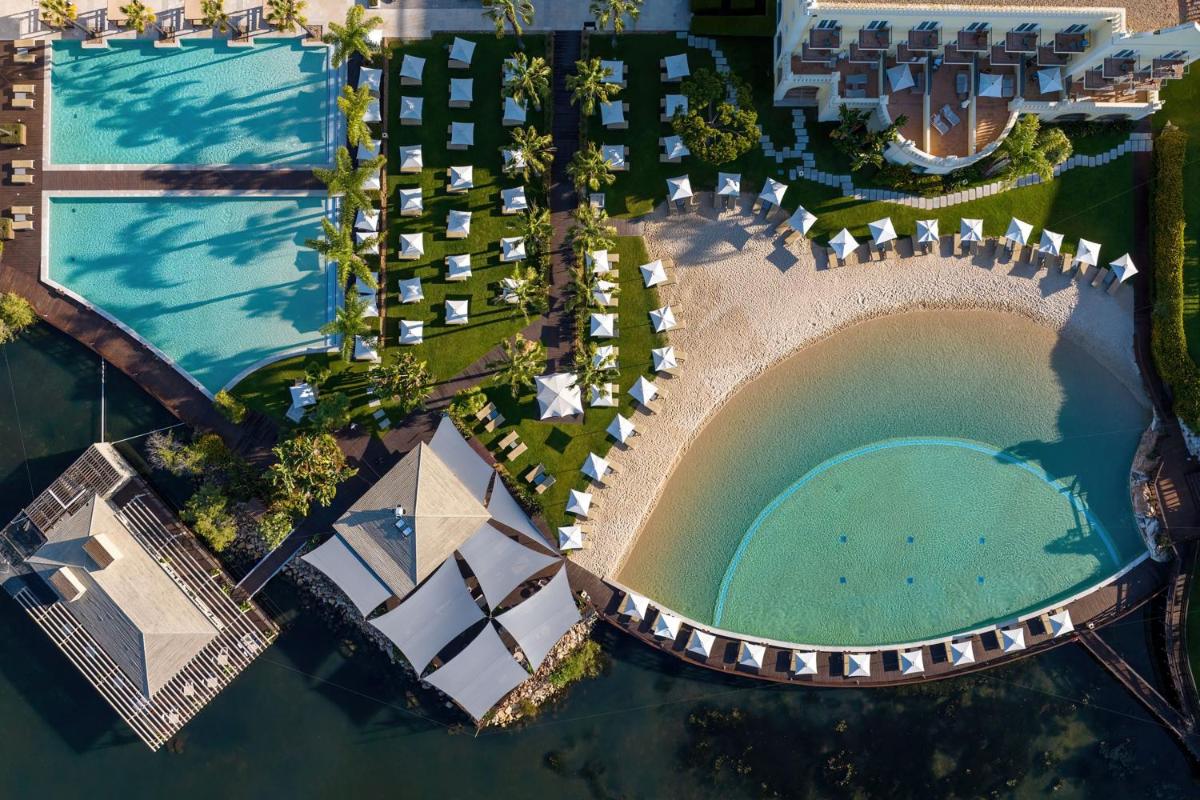 A piscina em ou perto de Domes Lake Algarve, Autograph Collection