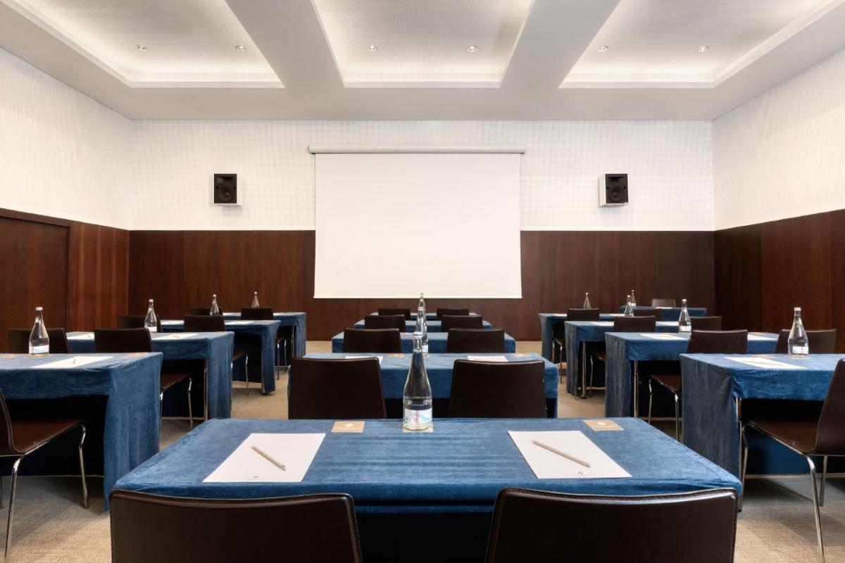 A área empresarial e/ ou a sala de conferências de Domes Lake Algarve, Autograph Collection