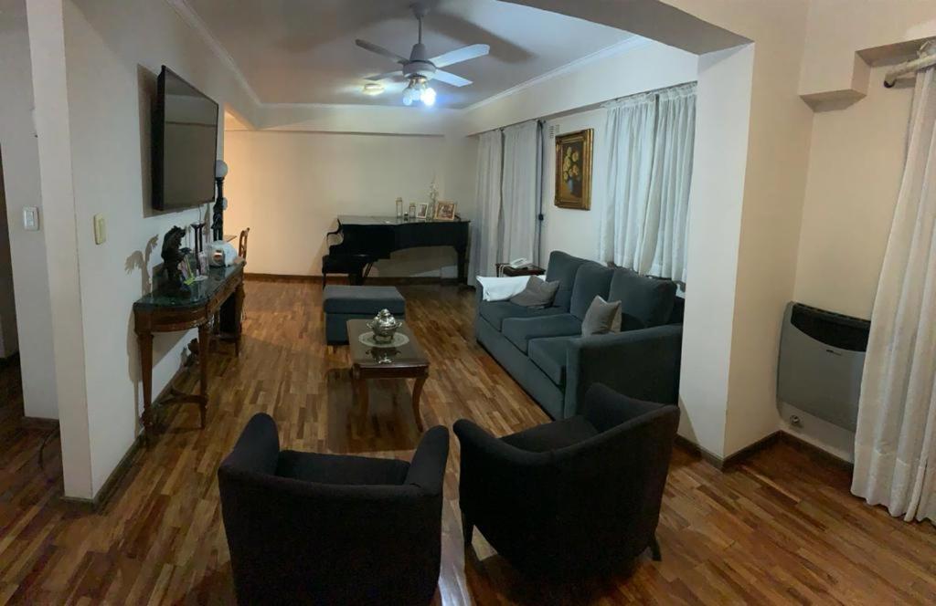 La Encrucijada Hostel - Housity