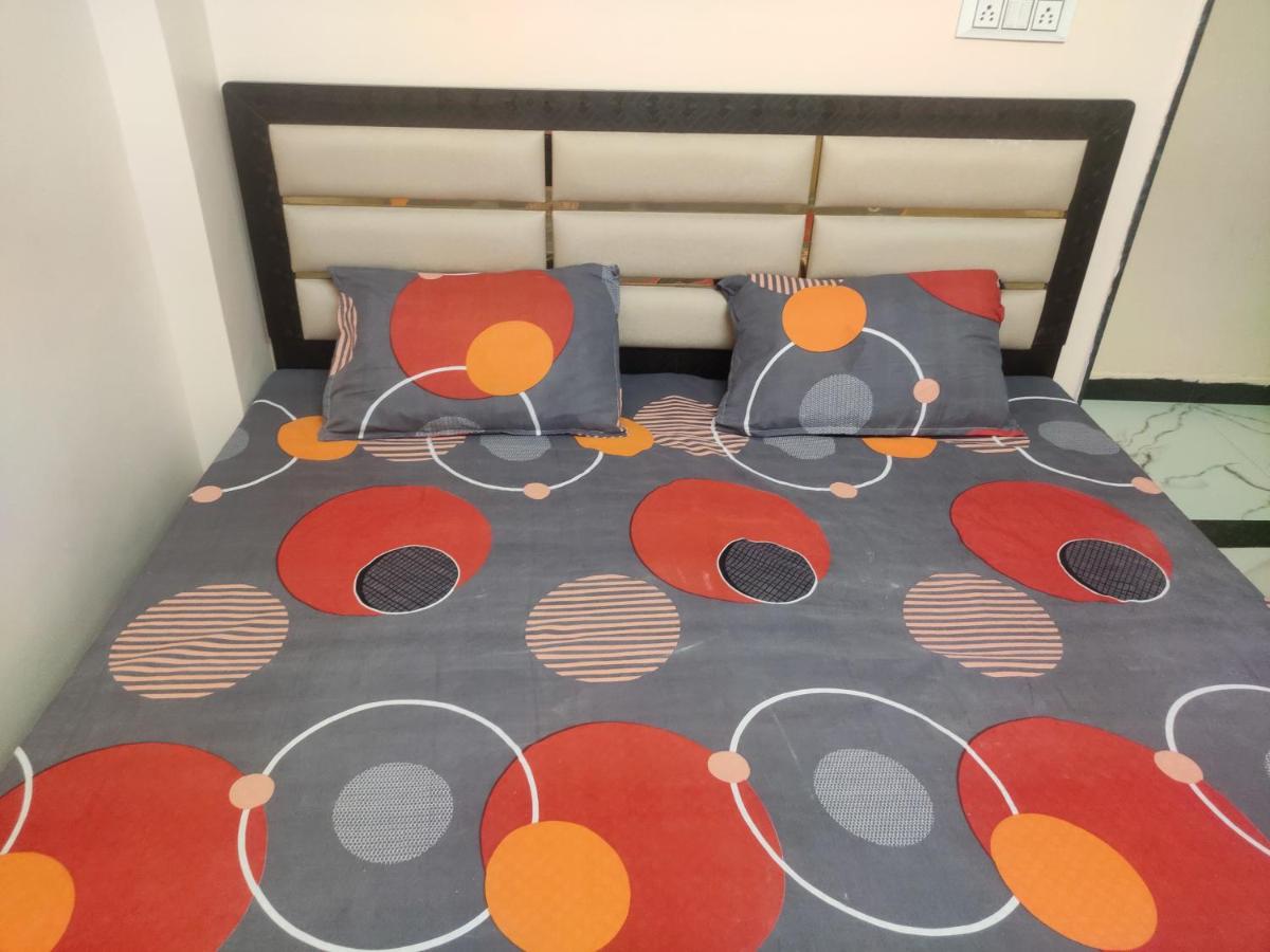 Mahadeva Guest House - Housity