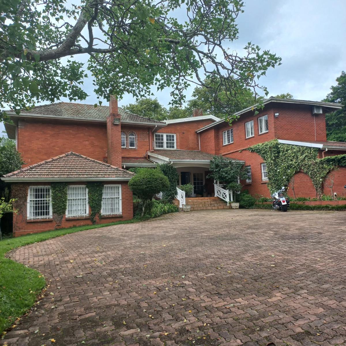 18 Pioneer Kloof - Housity