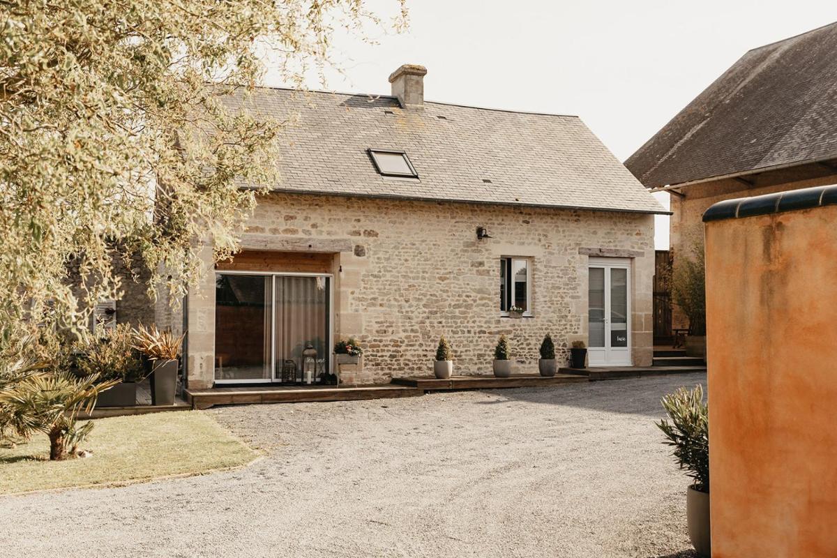 Gîtes de charme pour 2 au calme aux portes de Bayeux by Le Clos Poulain - Housity