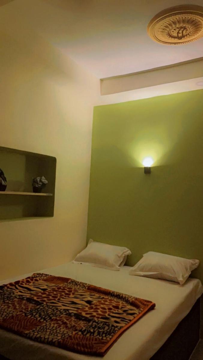 Sun India Guest House - Housity