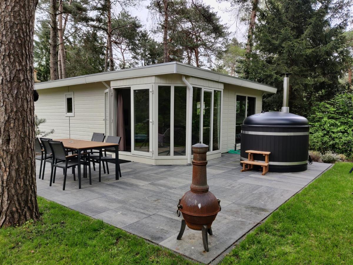 Huisje Weltevree met hottub - Housity