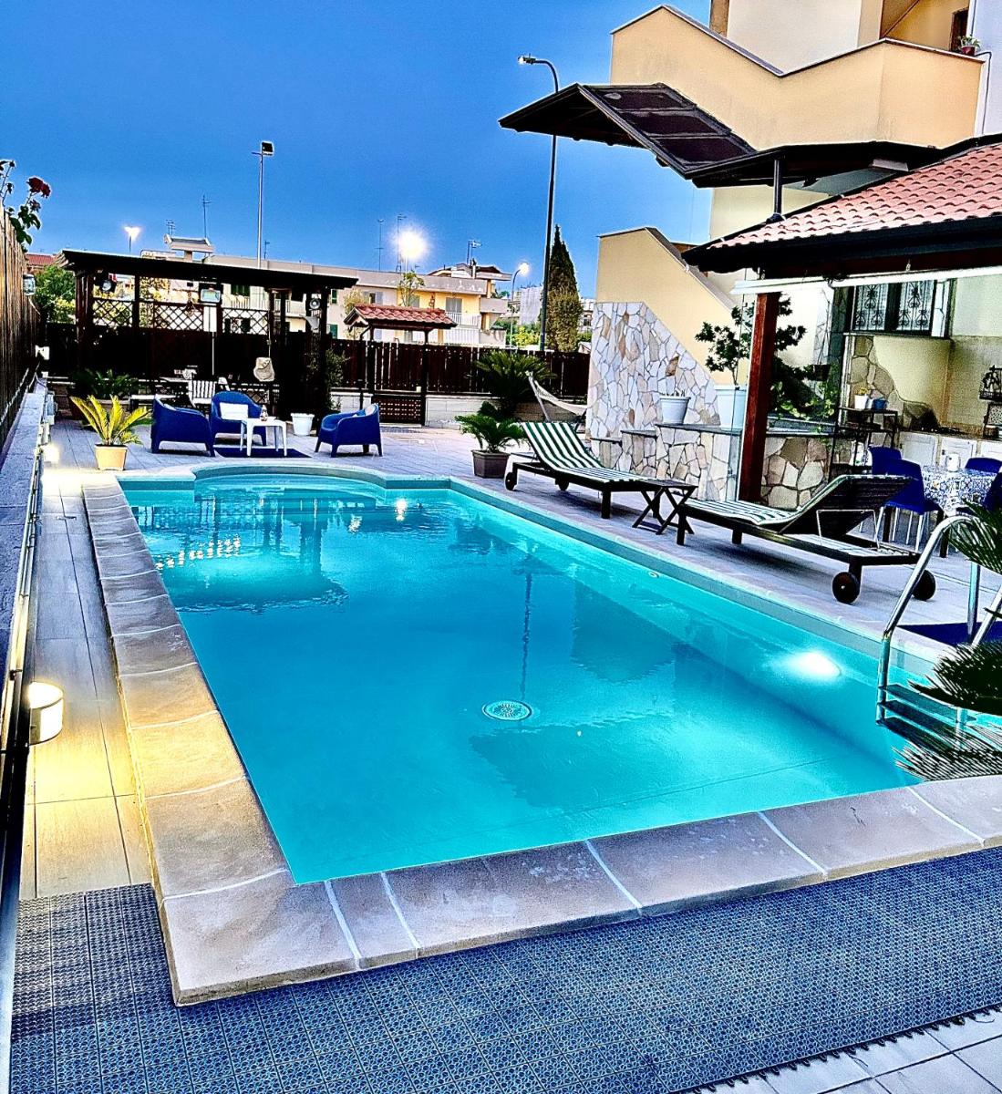Suitetrails - Luena Home Luxury Apartment
