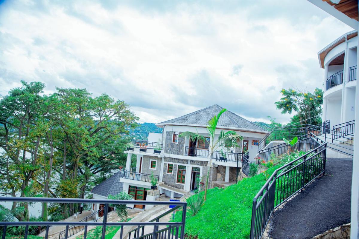 KIGUFI HILL, Agape Resort & Kivu Edge - Hizvo