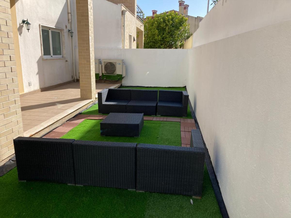 A Family house in Santa Cruz, Torres Vedras - Housity
