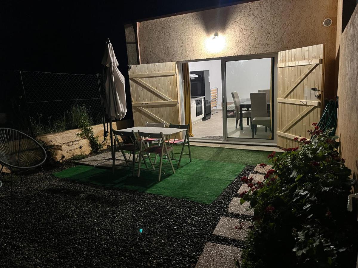 Studio tout équipé à la nuitée ou plus,proche aéroport Bastia - Housity