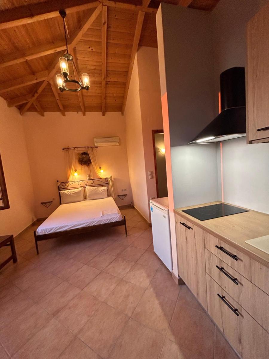 Porto Katsiki Guest Houses - Housity