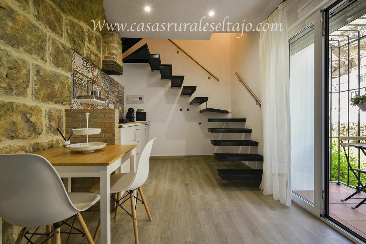Casas Rurales El Tajo - Housity