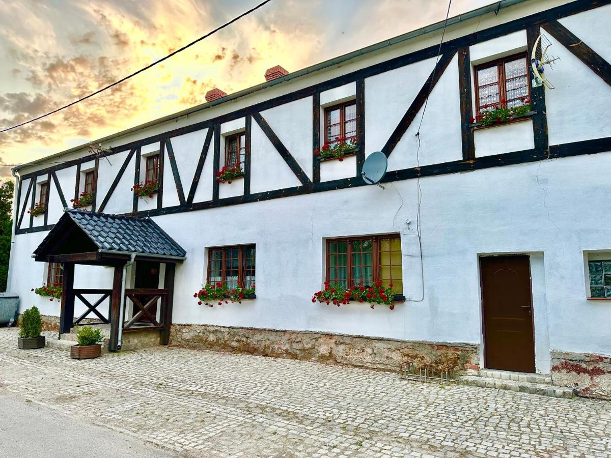 Dom Kawalera ?ciborzyce Ma?e 35 - Housity