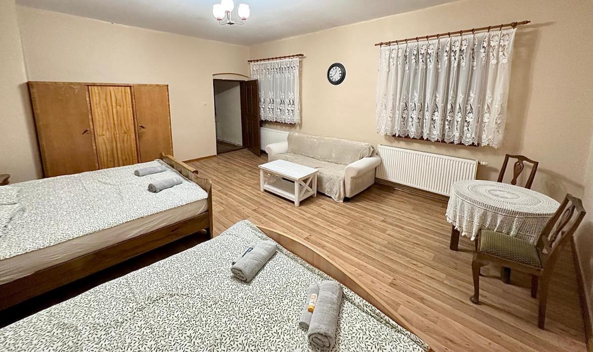 Dom Kawalera ?ciborzyce Ma?e 35 - Housity