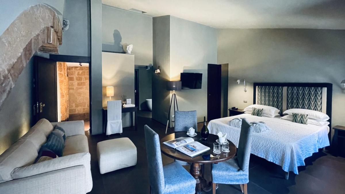 Hotel Palazzo Piccolomini - Housity