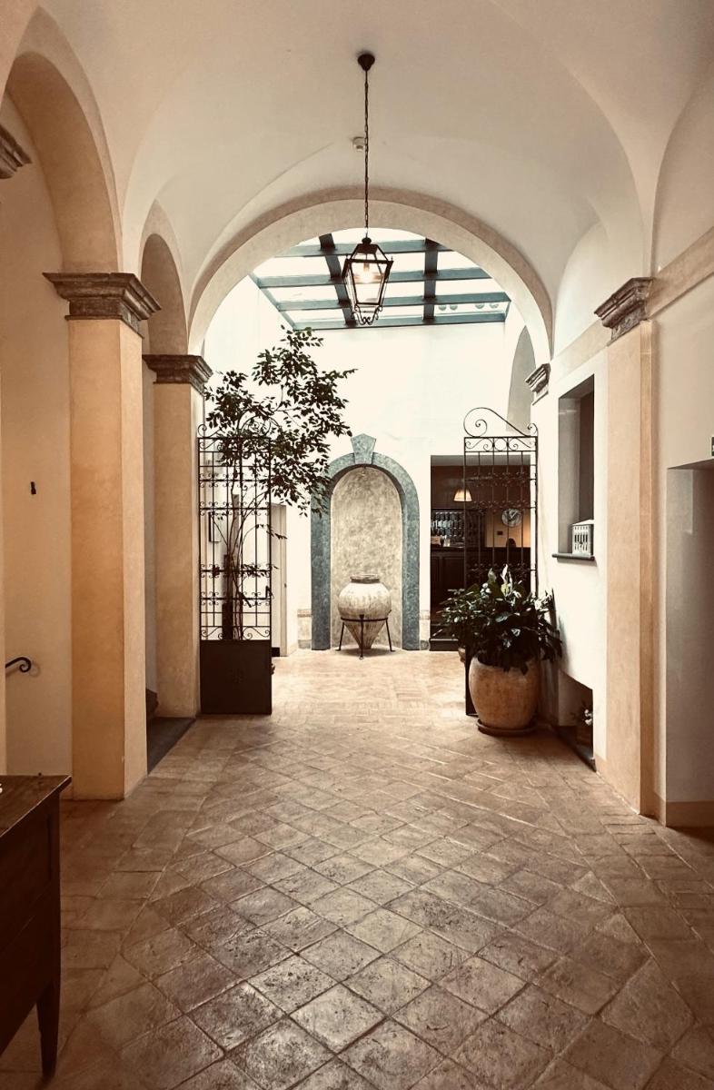Hotel Palazzo Piccolomini - Housity