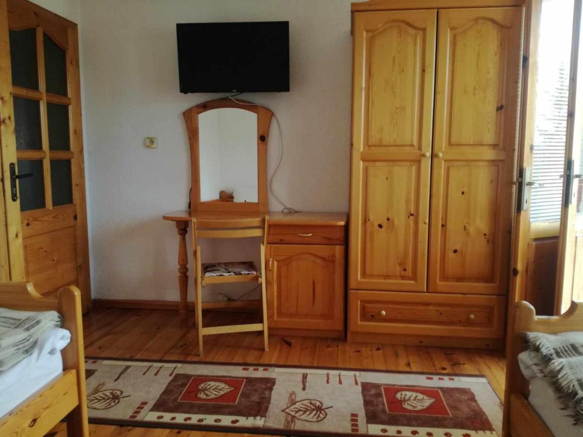 Къща за гости Станоеви - Housity