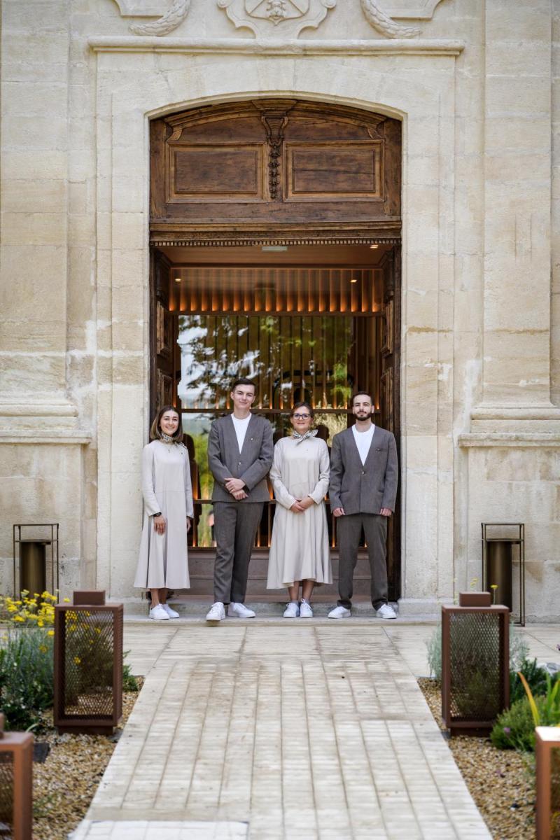 Clients de l'établissement Le Couvent des Minimes, un Hôtel & Spa L'Occitane en Provence