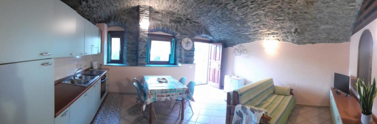 La Casa nella Valle del Cervino - Housity