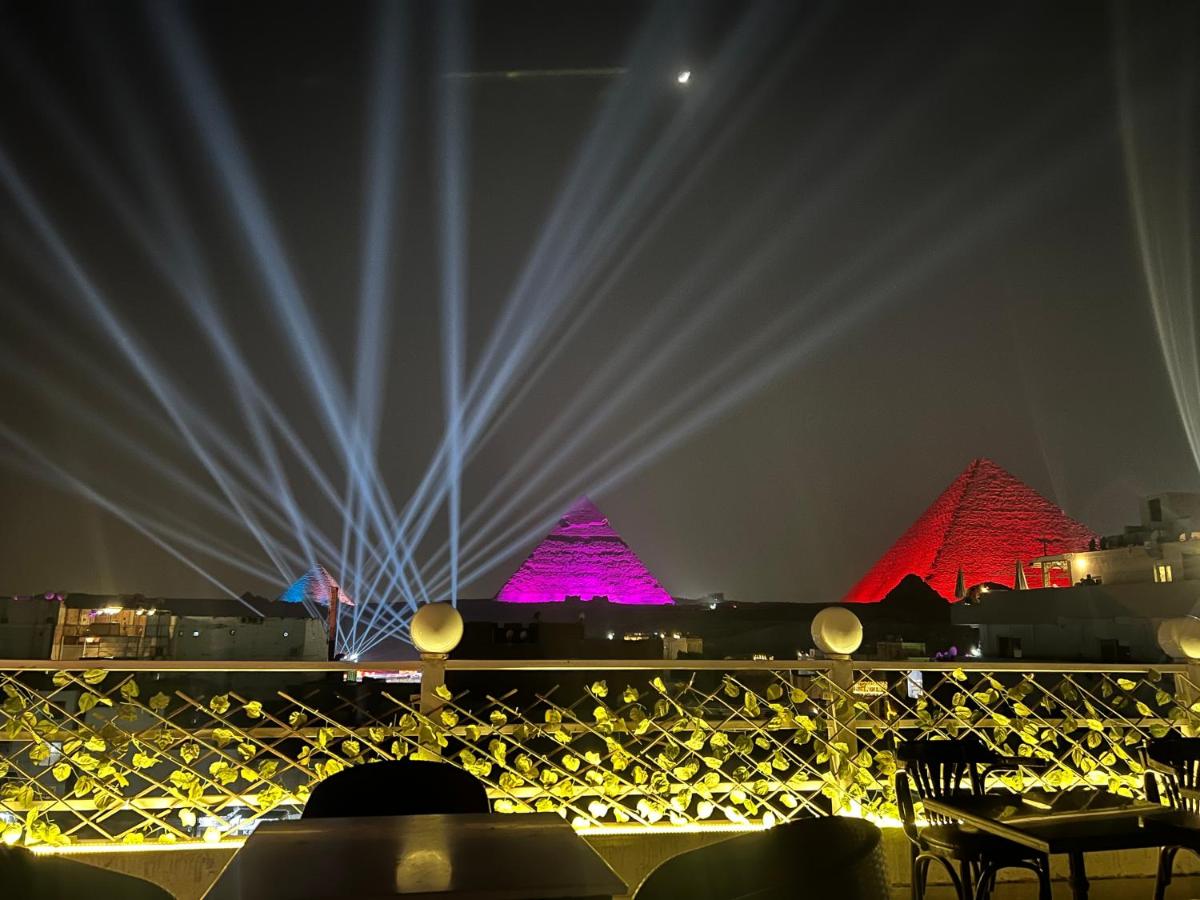 Sphinx Golden Gate Pyramids - Housity