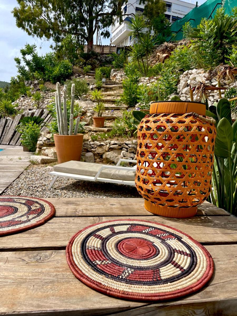 Jardin de l'établissement Hotel de La Plage - Mahogany