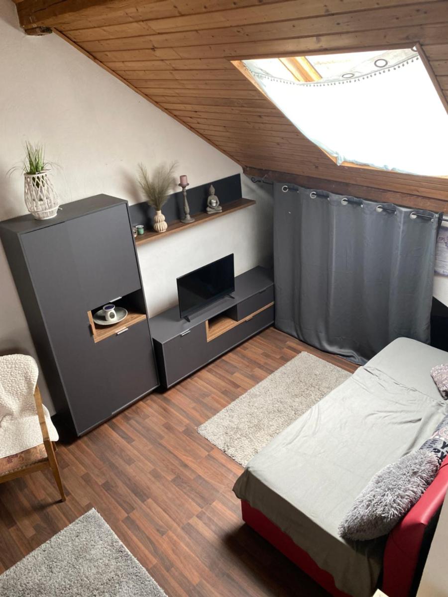 Haus Monika - Housity