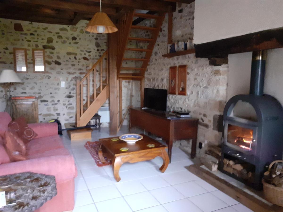 Les Ecots - Petit gîte de caractère à la ferme - Housity