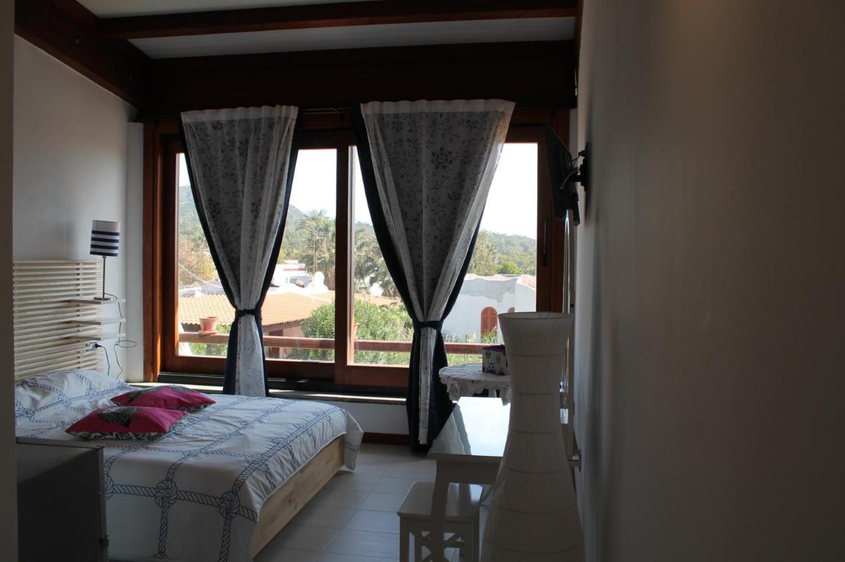 Il Caimano B & B, con piscina dal 13 Luglio al 31 Agosto - Housity