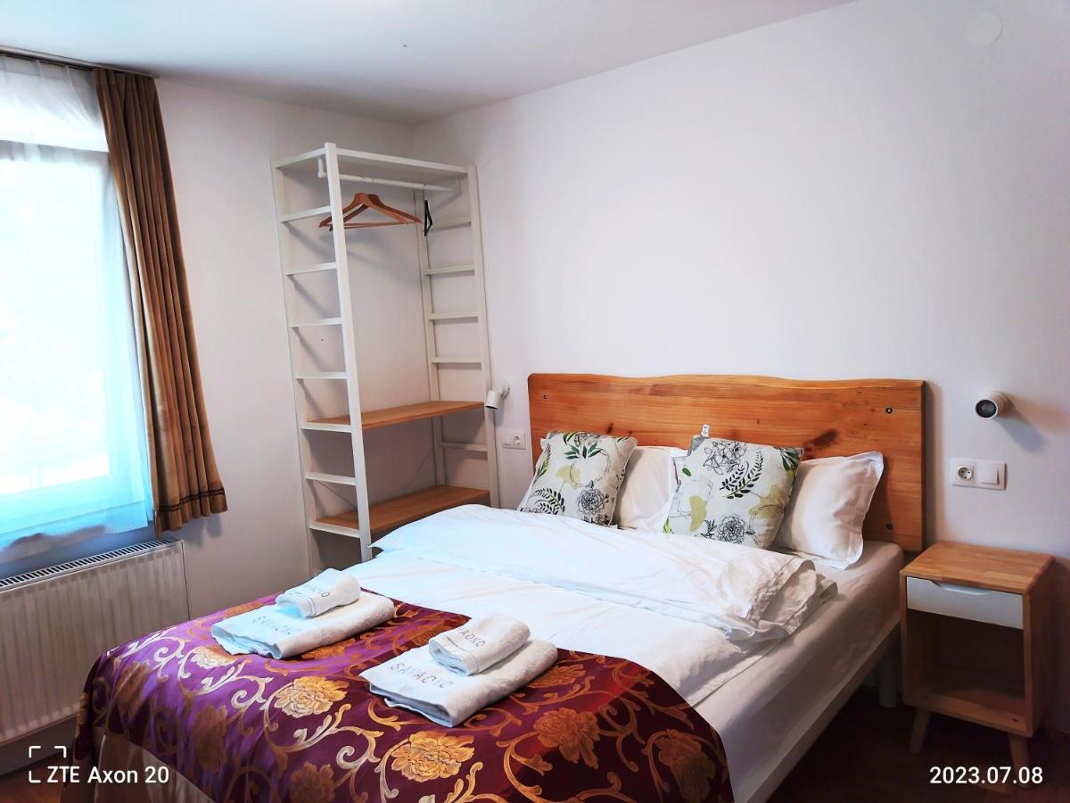 Pension MOYCHI - Housity