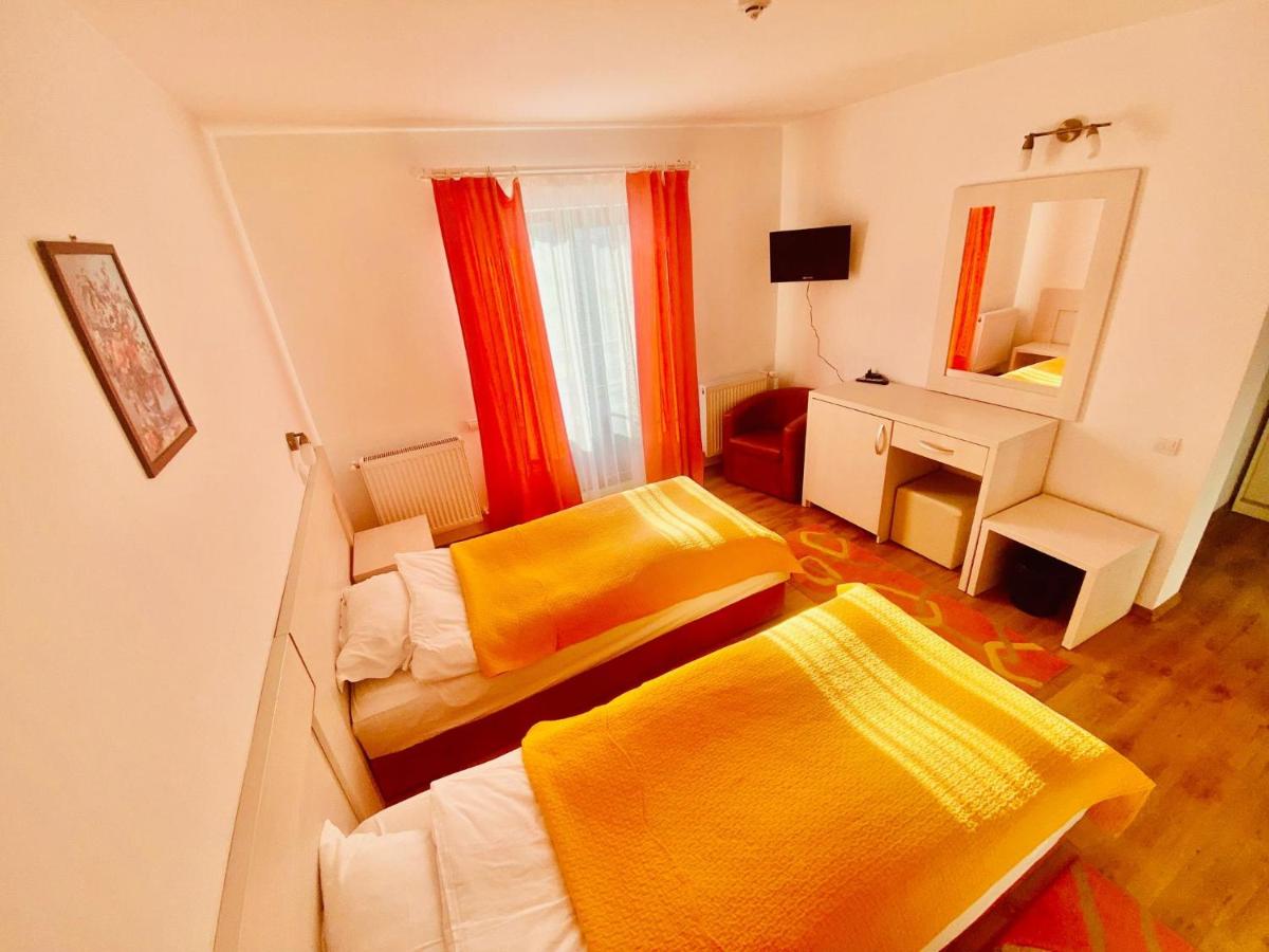 Pensiunea Cassandra - Housity