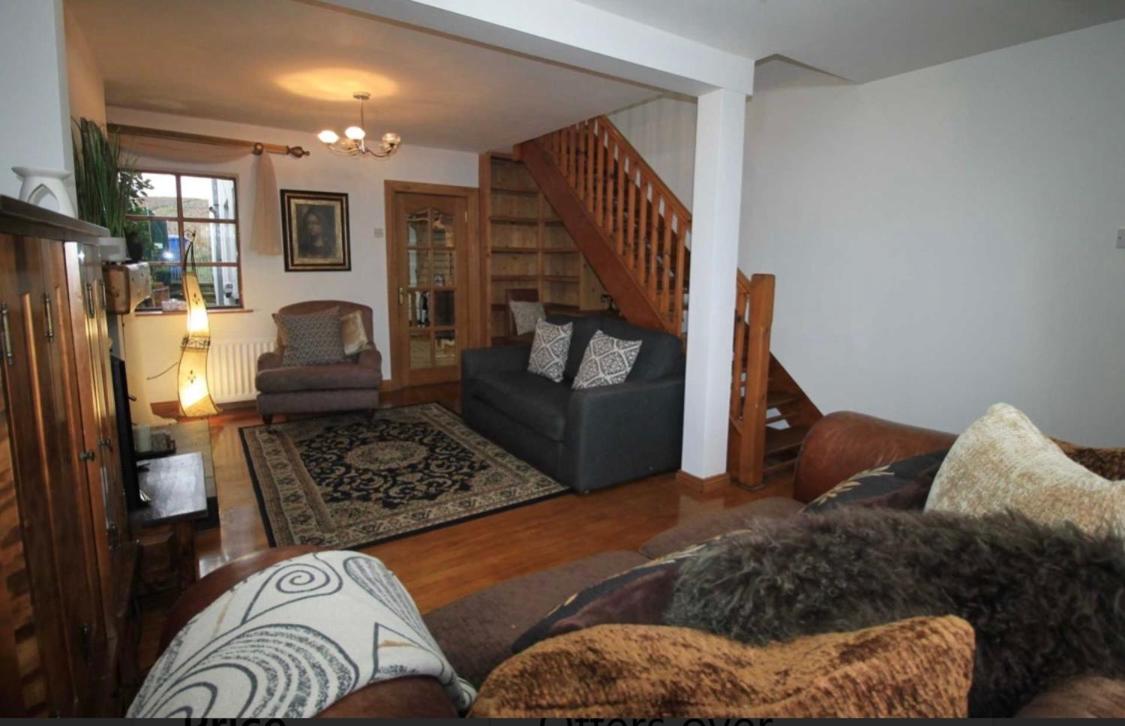 Anne's Rose Cottage - Housity