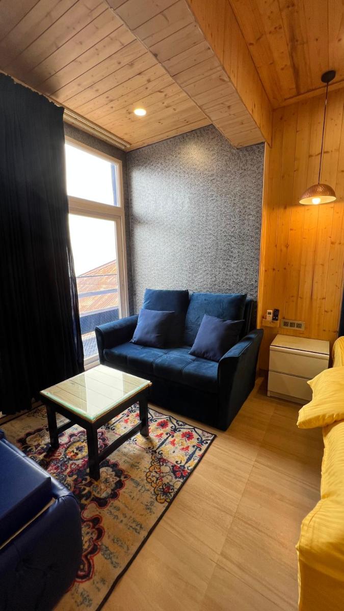 Clarence Cottage - Housity
