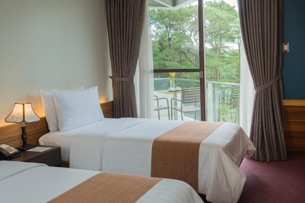 Grand Sierra Pines Baguio - Housity